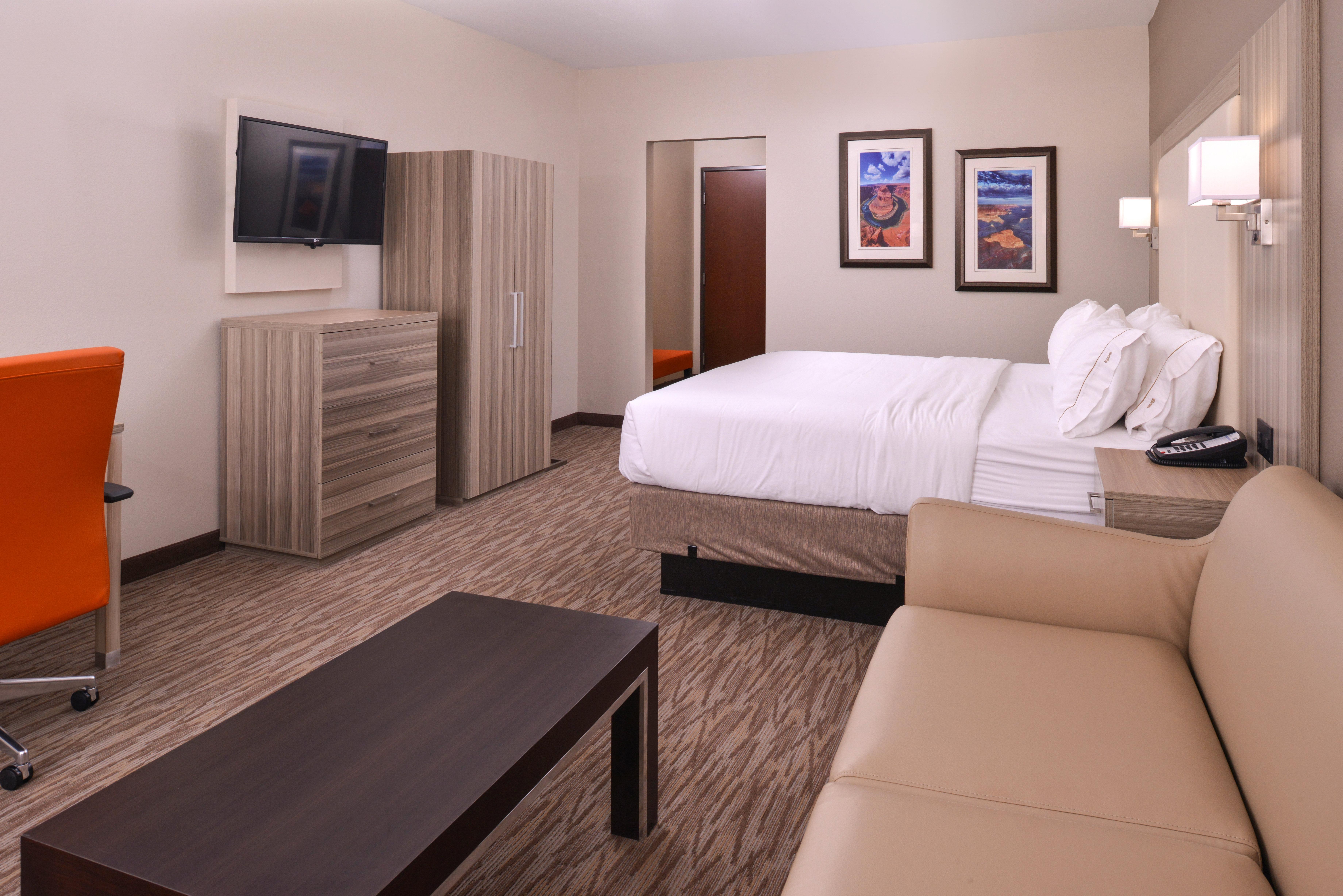Holiday Inn Express & Suites Williams By Ihg Exterior photo