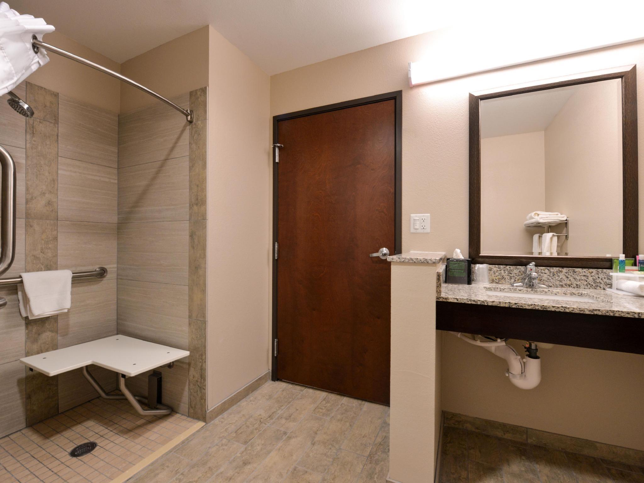 Holiday Inn Express & Suites Williams By Ihg Exterior photo